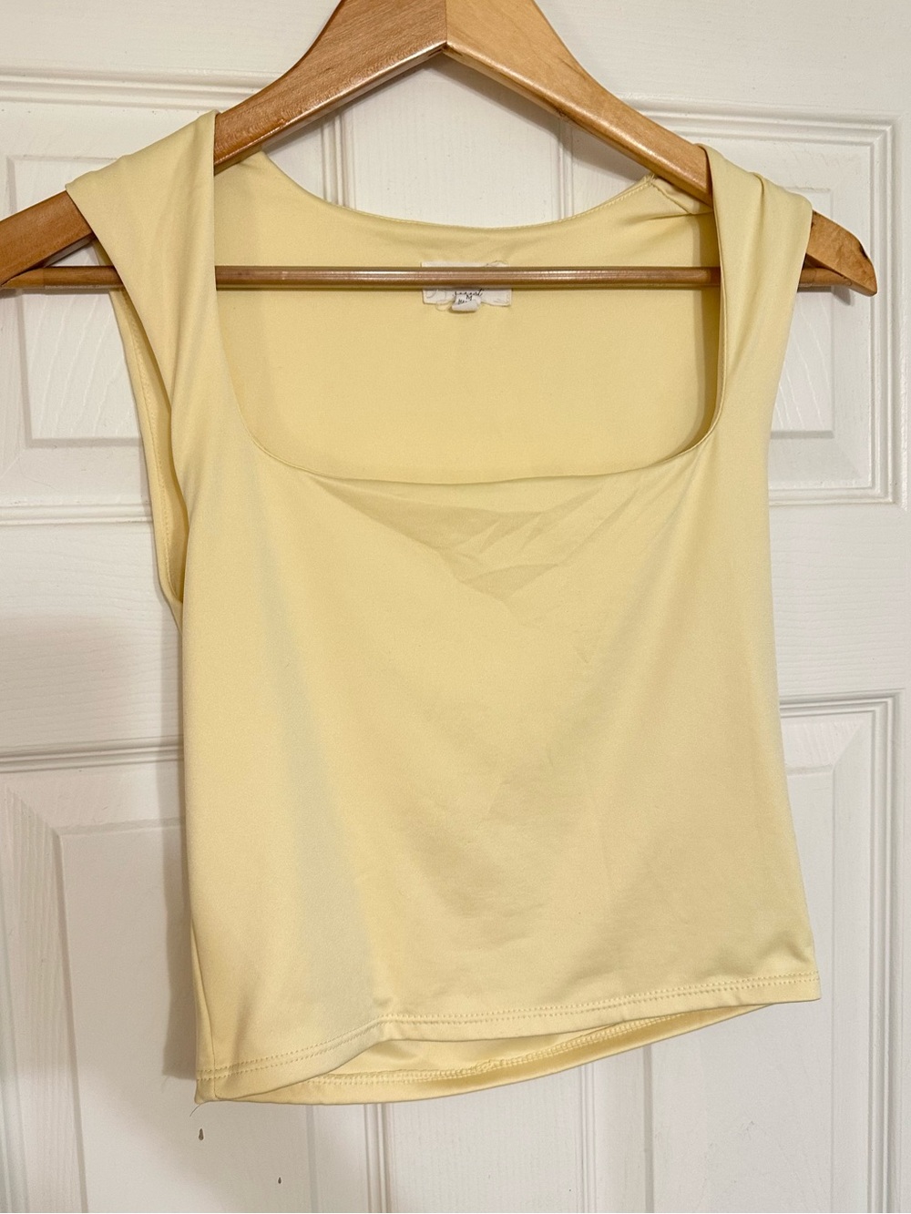 Women’s Butter Yellow Square Neck Cropped Tank M 90s Soft Minimalist Clean Girl